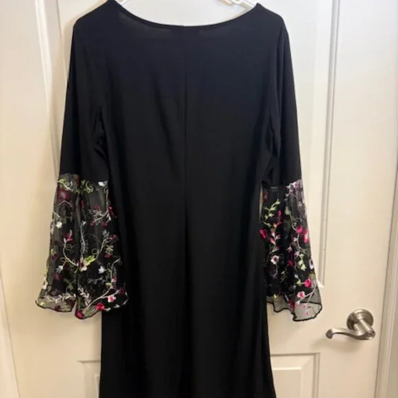 Black Tunic Dress with Sheer Floral Bell Sleeves – Boho Chic - Picture 4 of 4